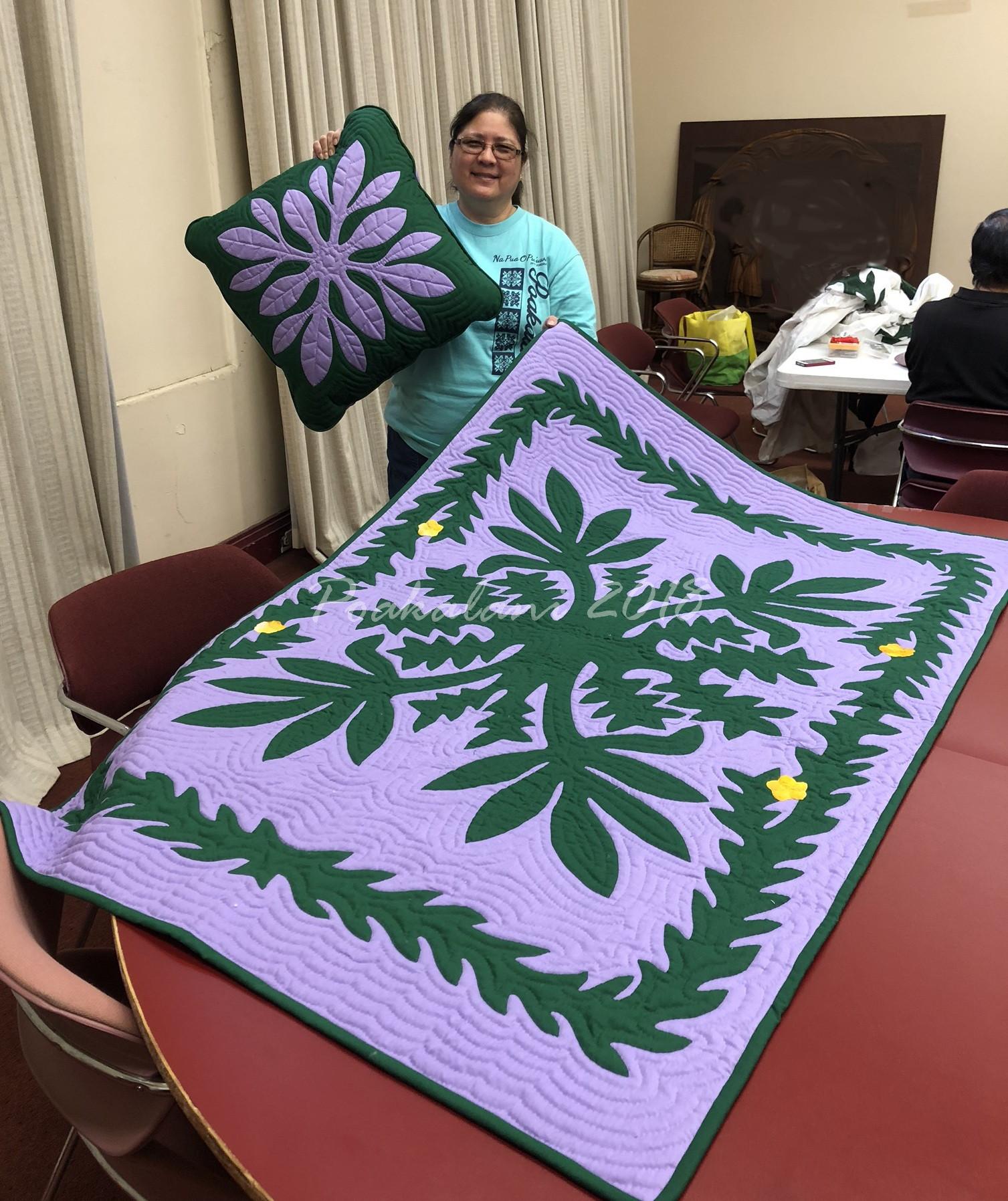 it-s-all-in-the-giving-hawaiian-quilting-with-poakalani-co